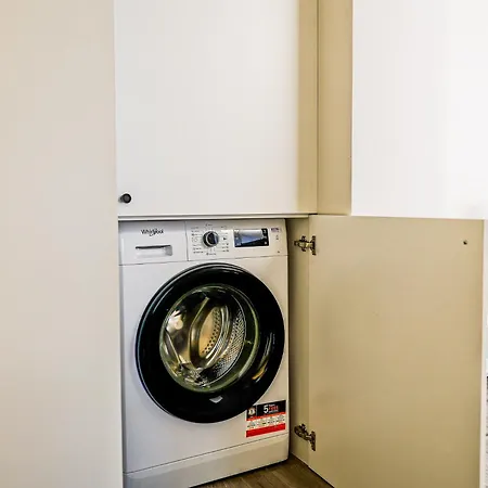 Superb In Centre Apartment
